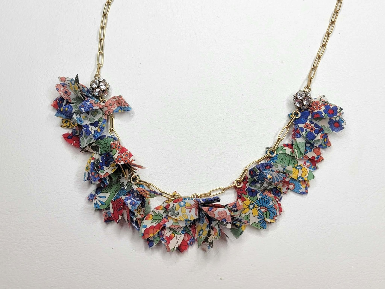J.CREW 28″ Liberty Fabric White Floral Print Gold Color Chain Necklace