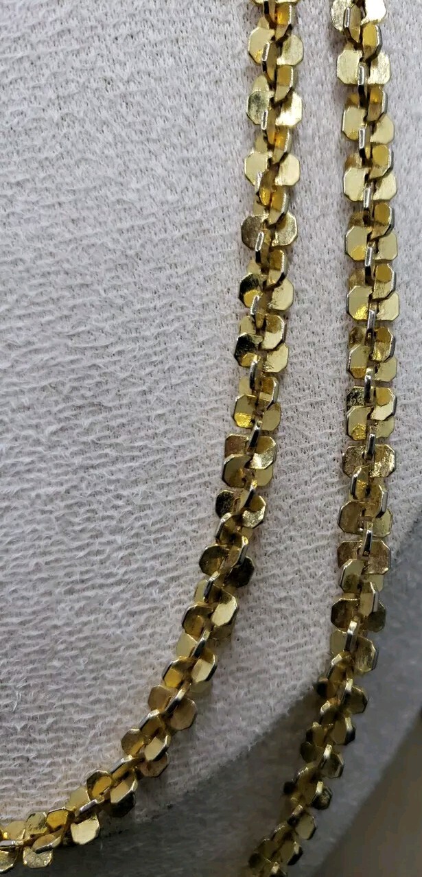 Unique Goldtone 36″ Margarita Link Chain Necklace Criss-cross Panel Chain