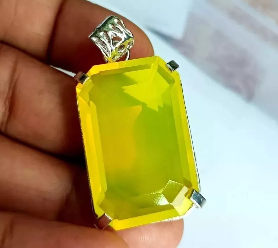 Bi-Color 97.50 Ct Natural Opal 925 Solid Silver Pendant Emerald Loose Gemstone