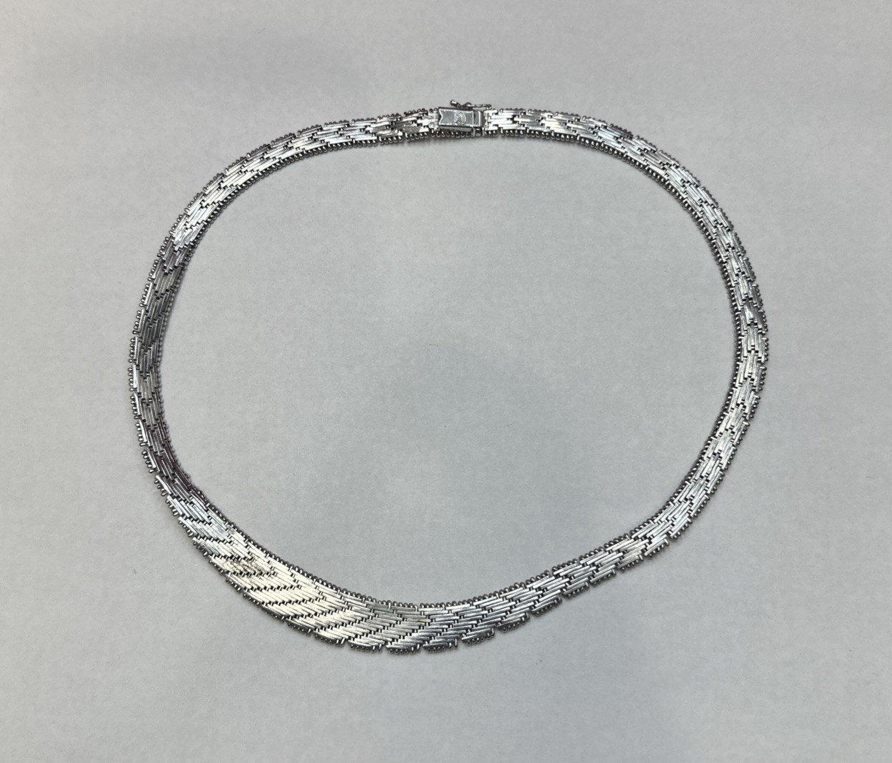 Vintage 925 Sterling Silver Flat Herringbone Necklace