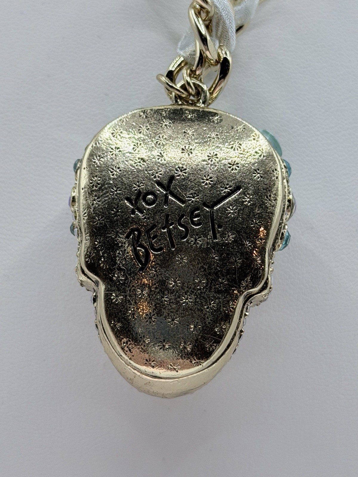 Betsey Johnson Sugar Skull Necklace Dia de Muertos Gold tone 17-20”