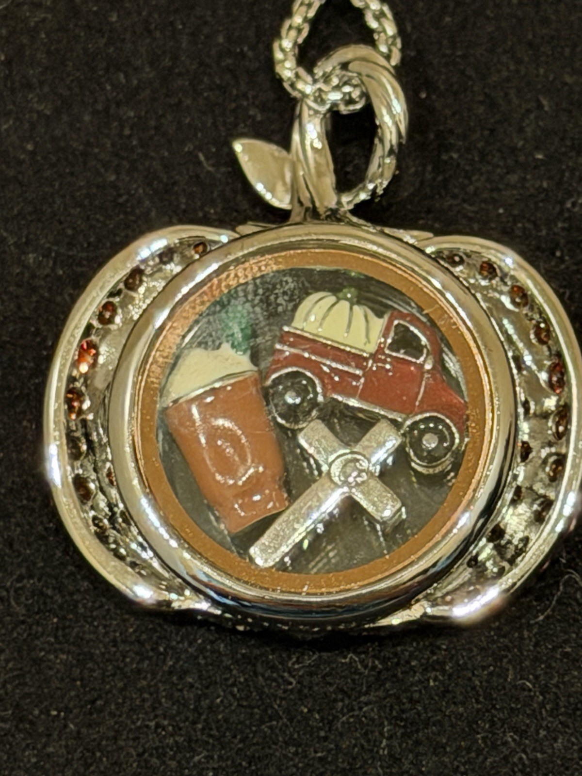 Origami Owl Pumpin Locket Set
