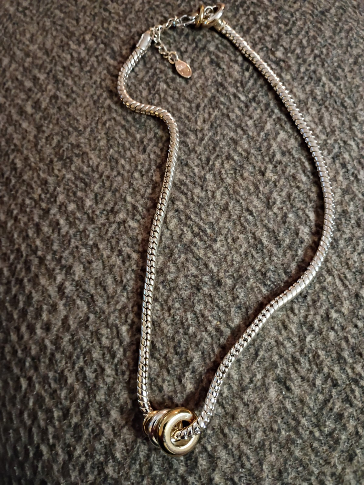 FI Brand Necklace, Silver Tone Metal Cord Chain, Rings