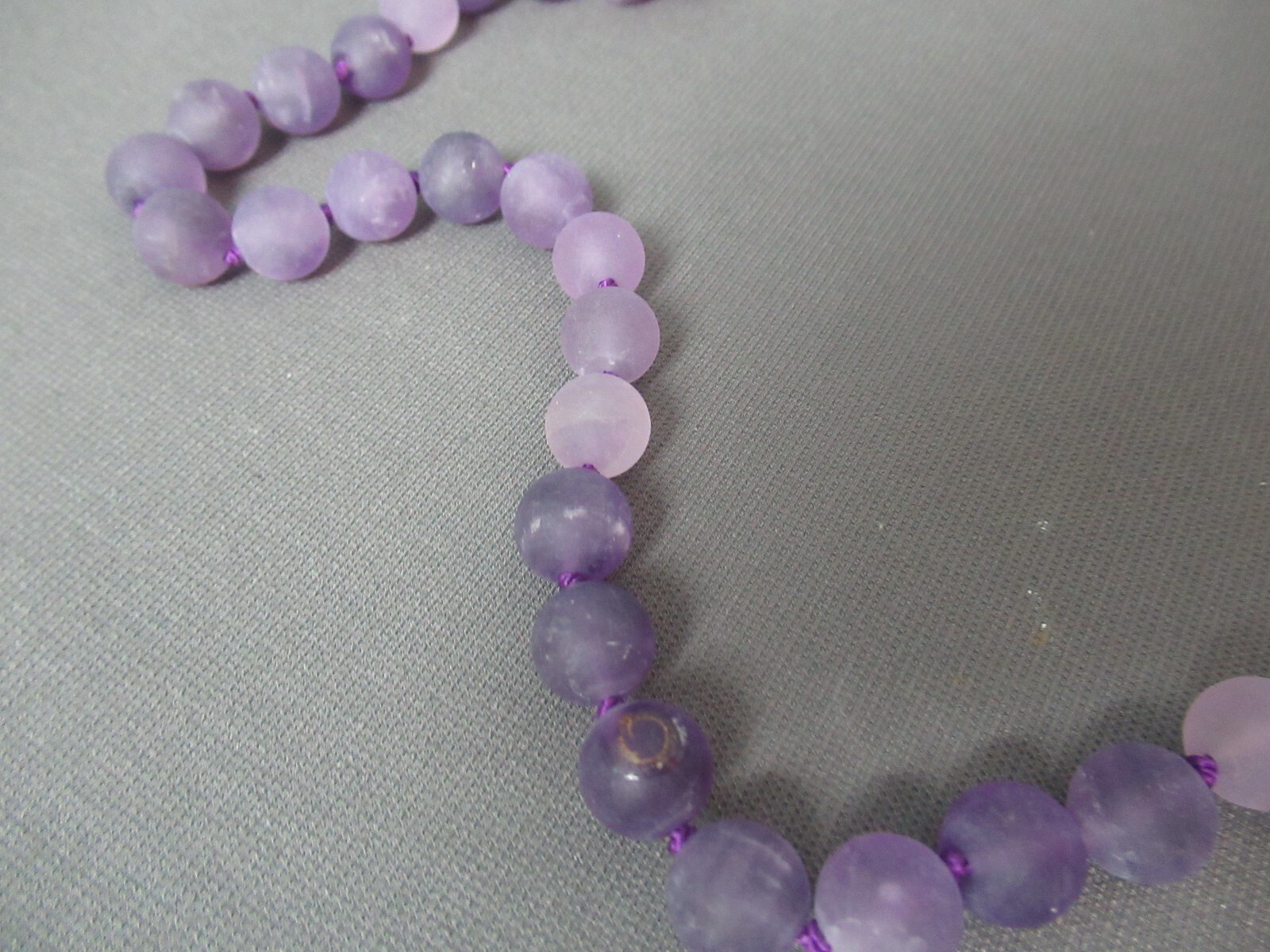 New 77 Purple Frosted Glass Beads Necklace Strand – Knotted – 10 mm – g4 bl