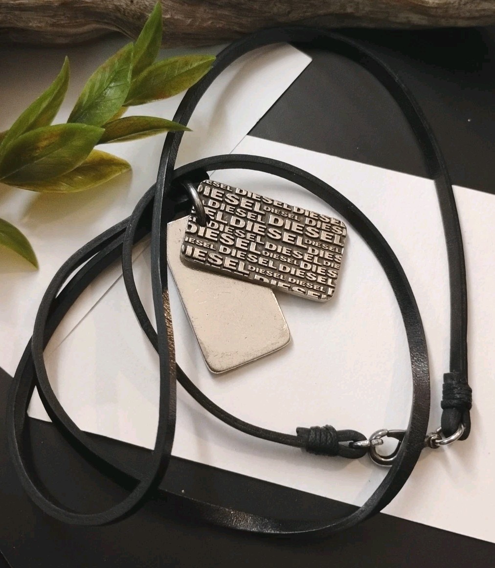 Designer DIESEL 26″ Black Leather Cord Dog Tag Style AS-IS Necklace!