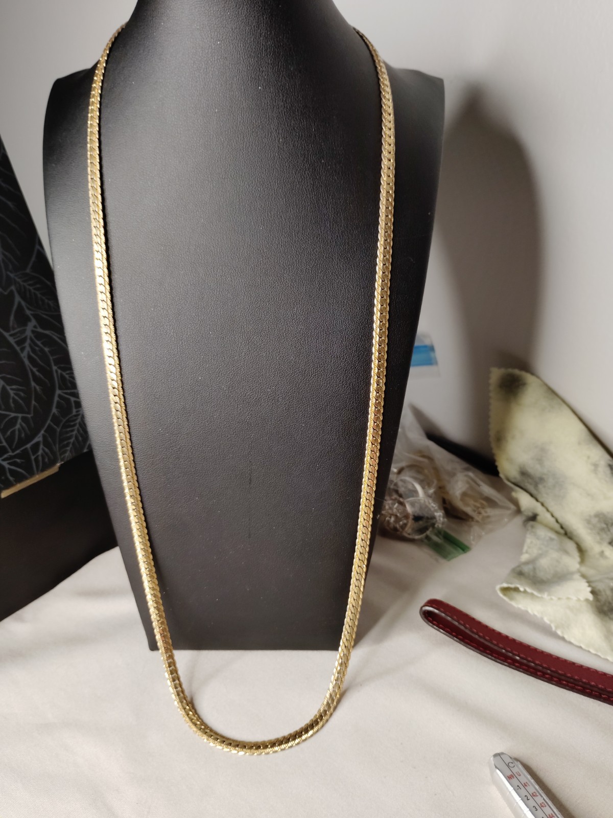Gold Tone Herringbone Chain Necklace Metal Link Style 25-30″
