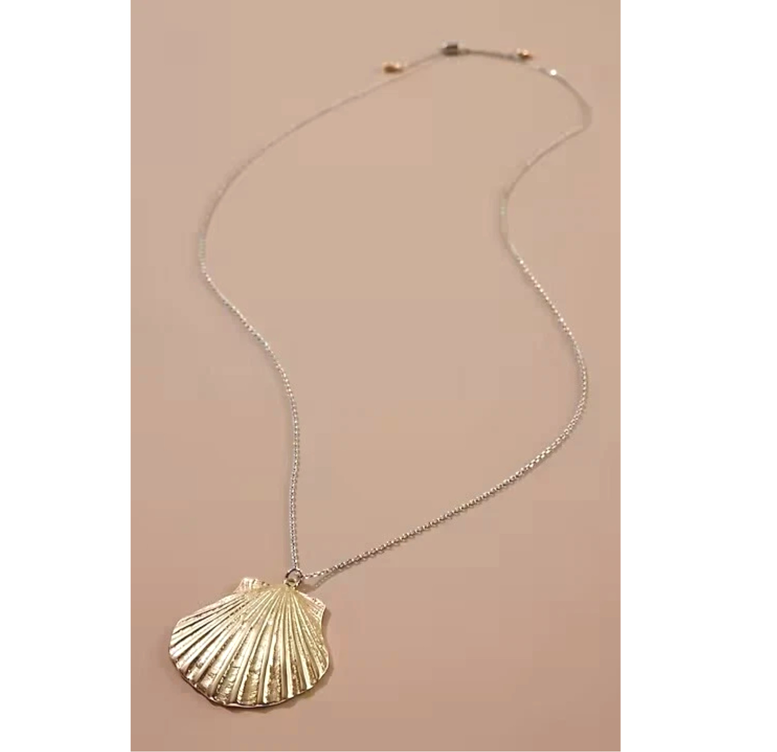 J Jill Shell Pendant Necklace Gold Scallop Beach Coastal Resort Adjustable Slide