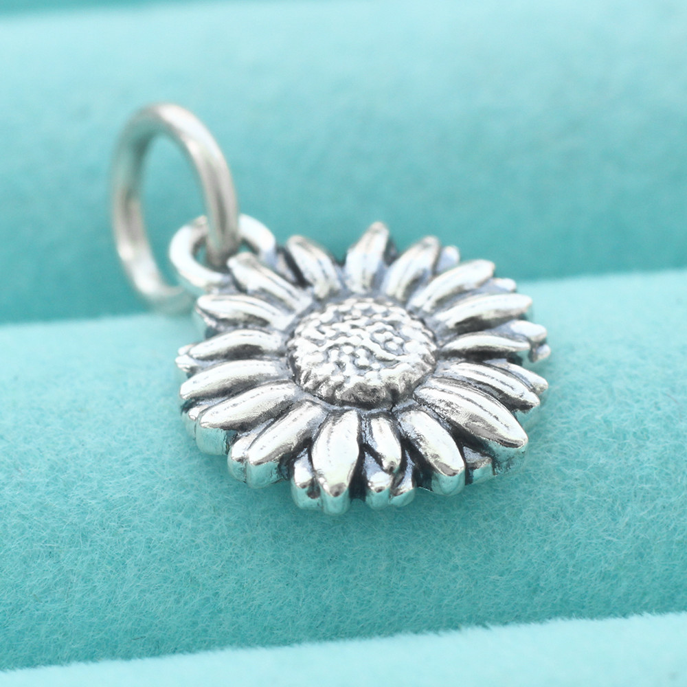 925 Sterling Silver Daisy Pendant Charm Bellis Perennis For Necklace Bracelet