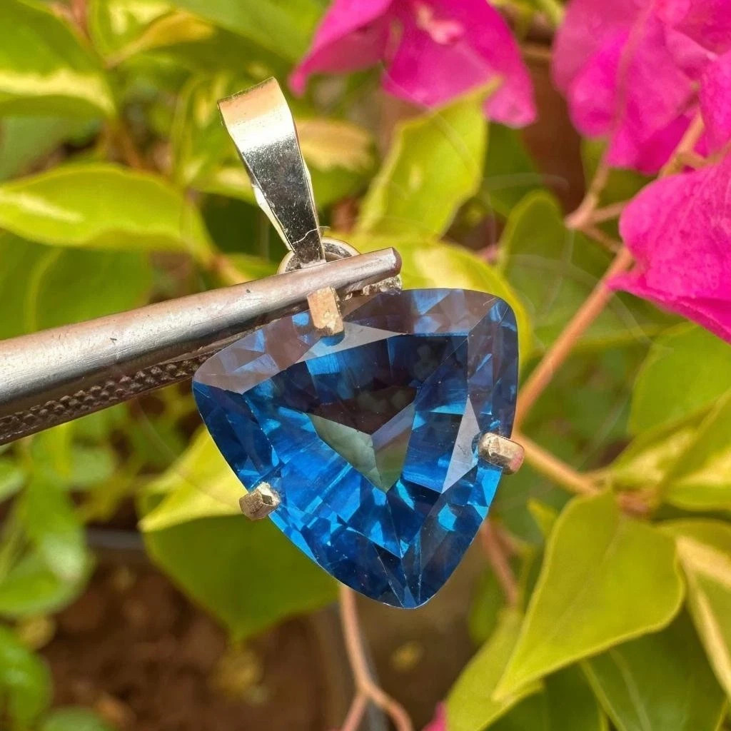 25 Ct Natural London Blue Topaz Pendant Sterling Sliver Jewelry With Chain