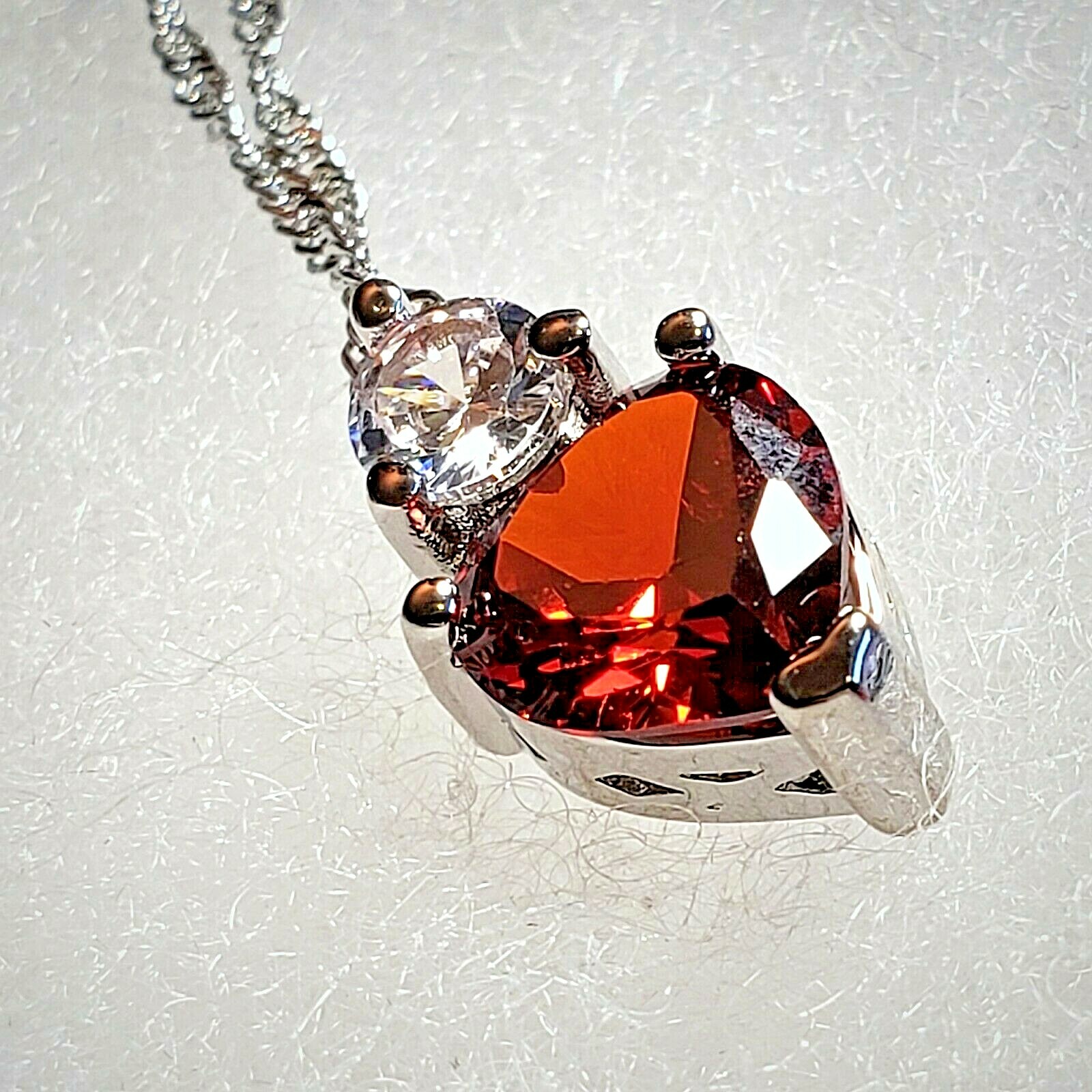 Valentine’s Day Gift/Birthday Gift Necklace Red Heart Shaped Pendant Top Crystal