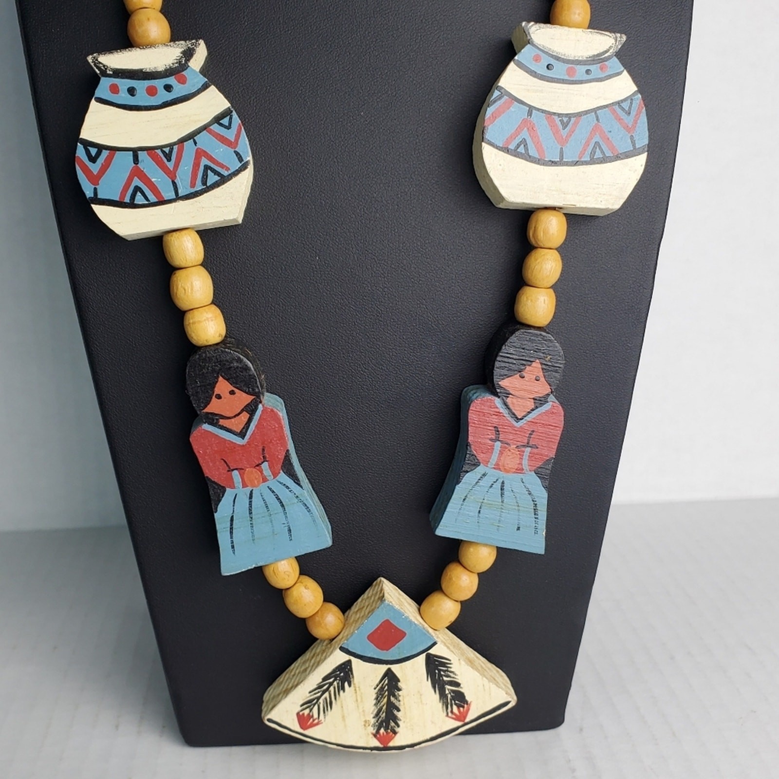 Wood Southwestern Girl Vases Beaded Art to Wear Character Necklace 28″