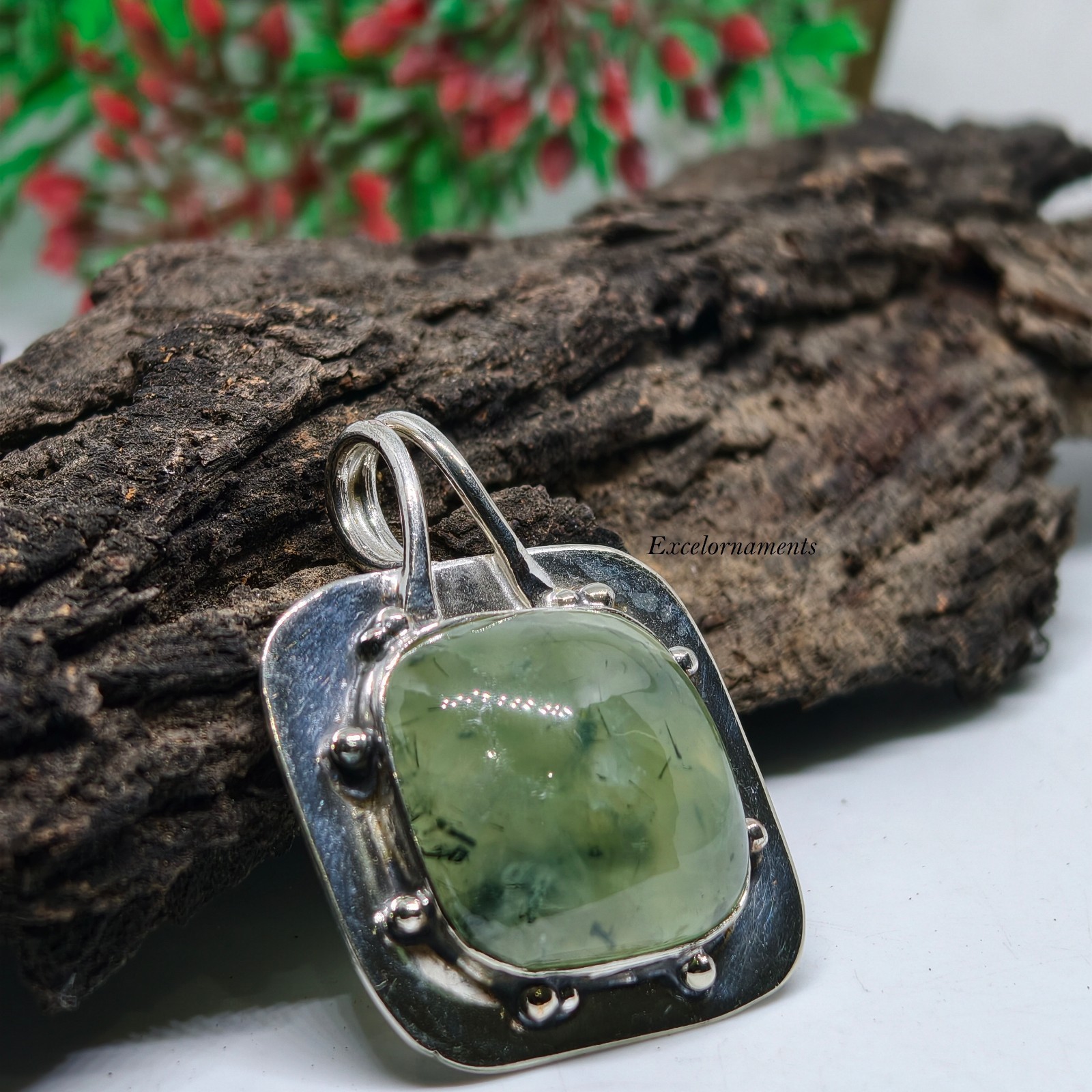 Prehnite Square Gemstone Pendant 925 Sterling Silver Unique Lovely Pendant RK*
