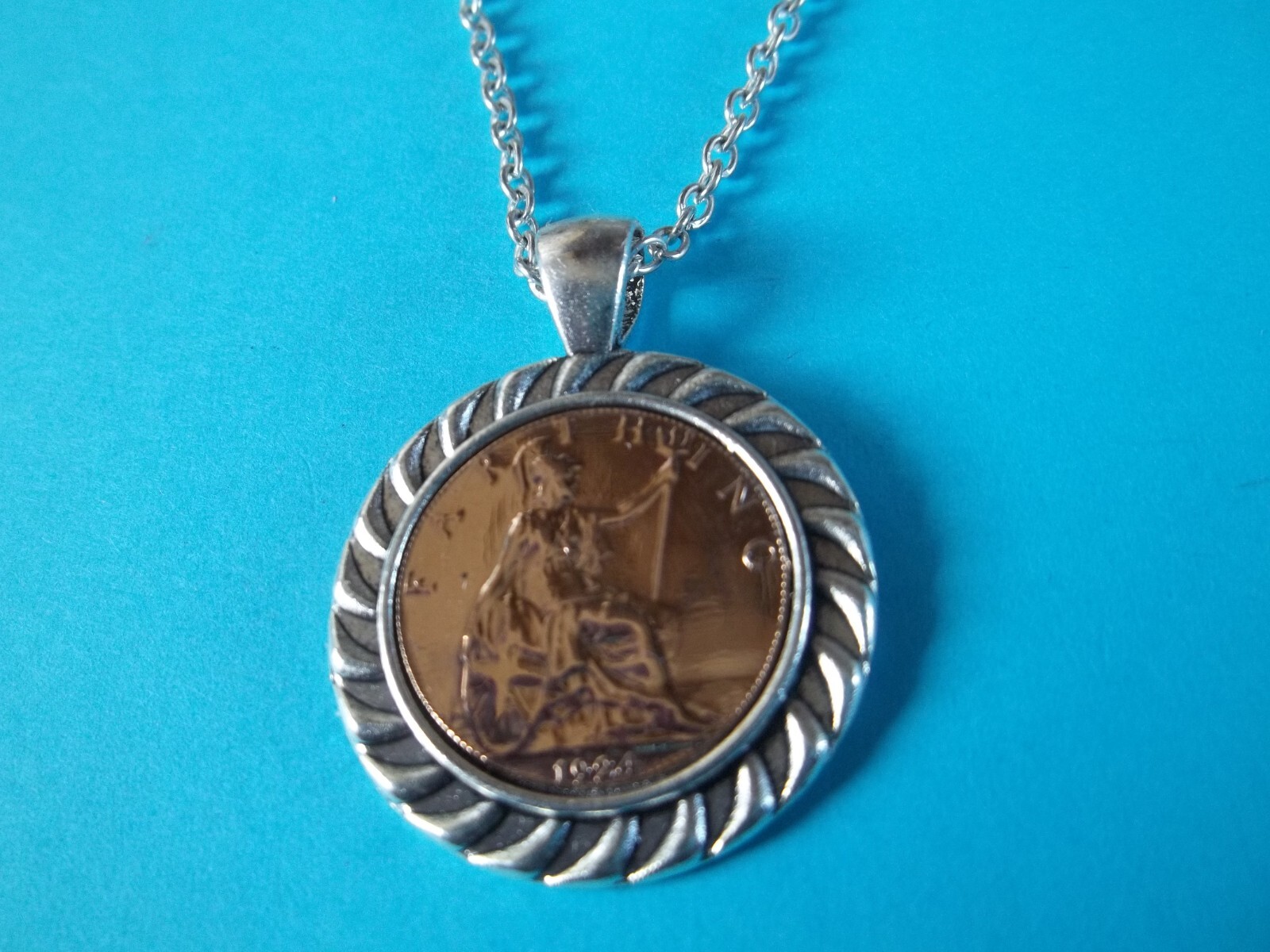 BRITANNIA FARTHING LIMITED EDITION SILVER CASED PENDANT NECKLACE – 1911 to 1936