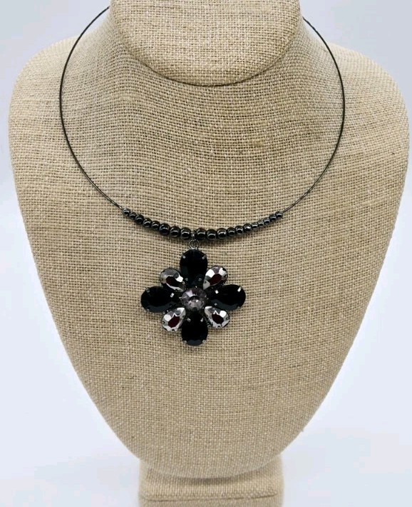 Wire Choker Pendant Necklace Crystal Flower Black Grey Macy’s Wrap Around