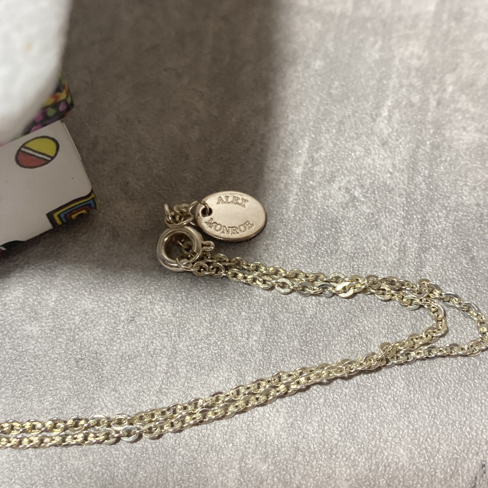 NIKE Womens 10km London Pendant Necklace Chain ALEX MONROE Collab Boxed
