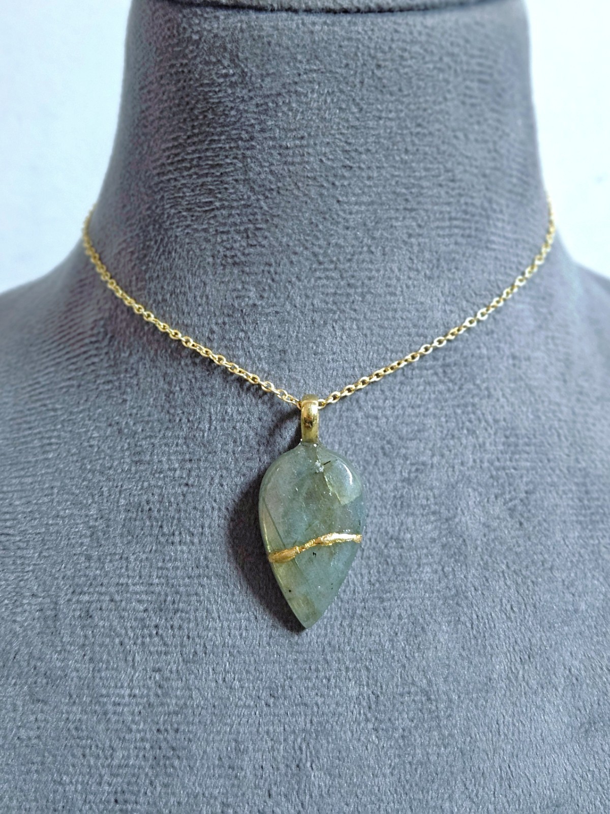 Kintsugi Art With Labradorite Gemstone Pendant Jewelry Repaired Beautiful Gift