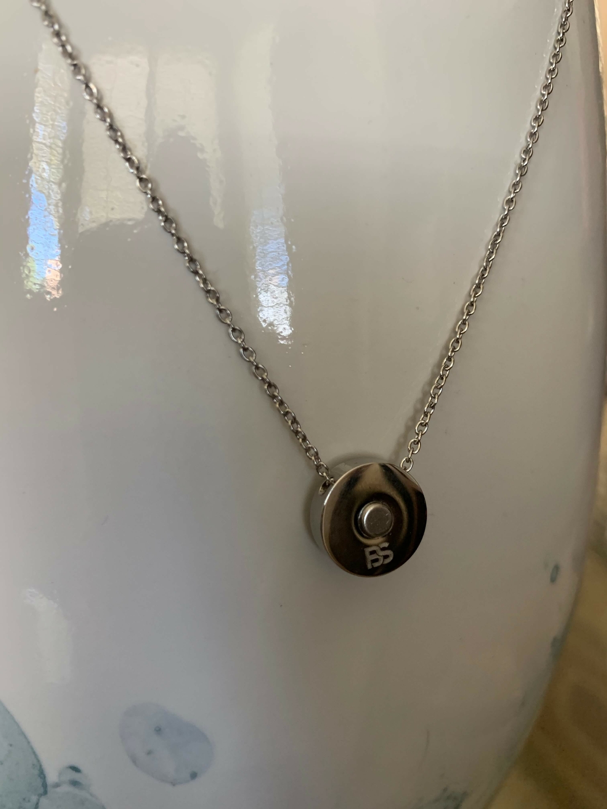 New Gorgeous Swarovski Crystal magnetic necklace balance stress anxiety relief
