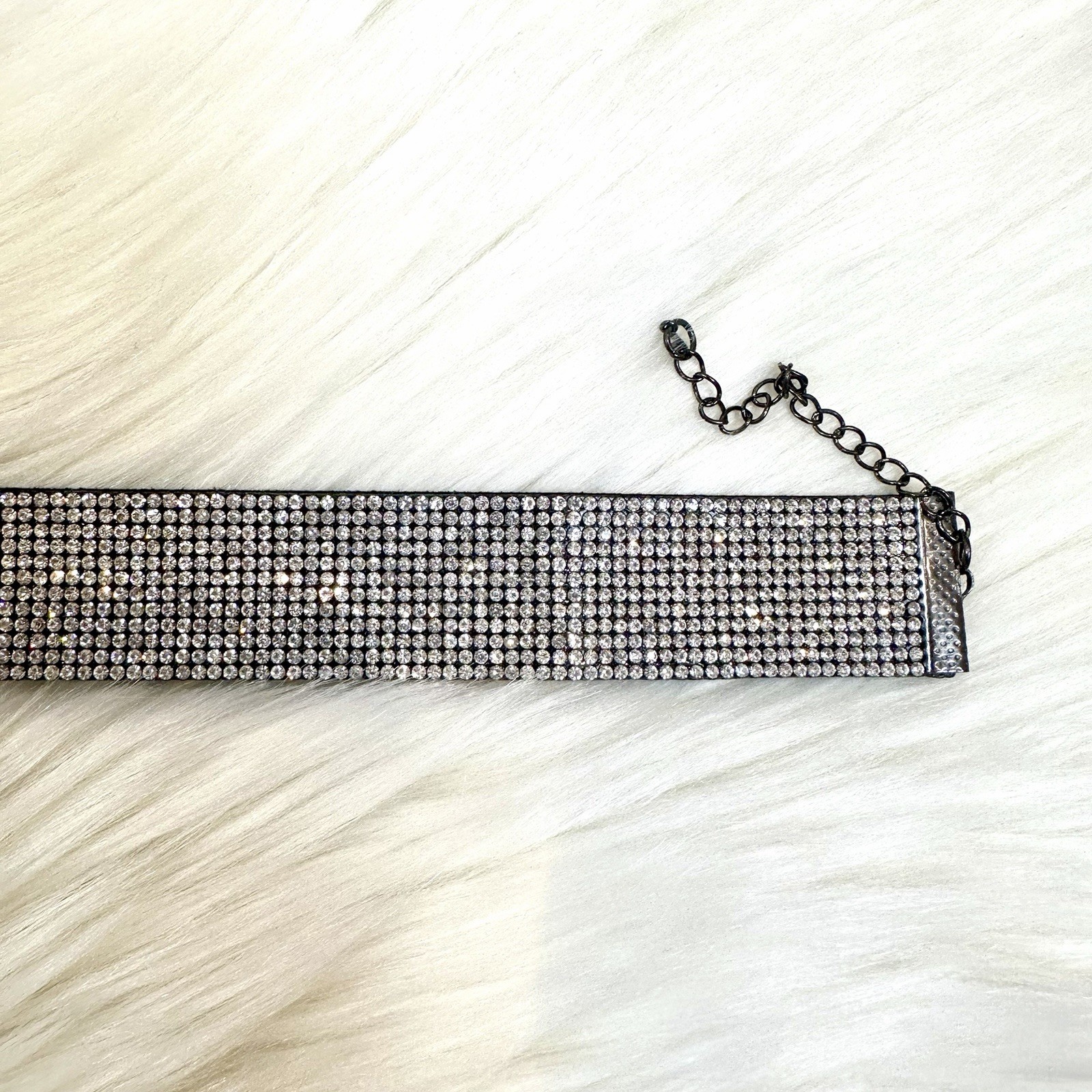 New Women’s Silver Sparkly Crystal Necklace Chocker