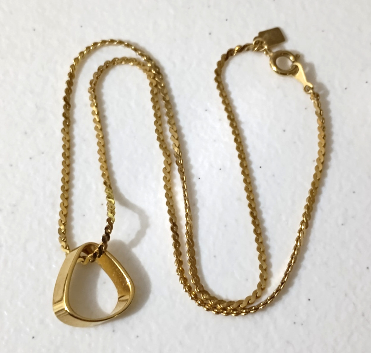 Accents by Hallmark Card Flawless Gold Tone Vine Chain Open Triangle Pendant 14″