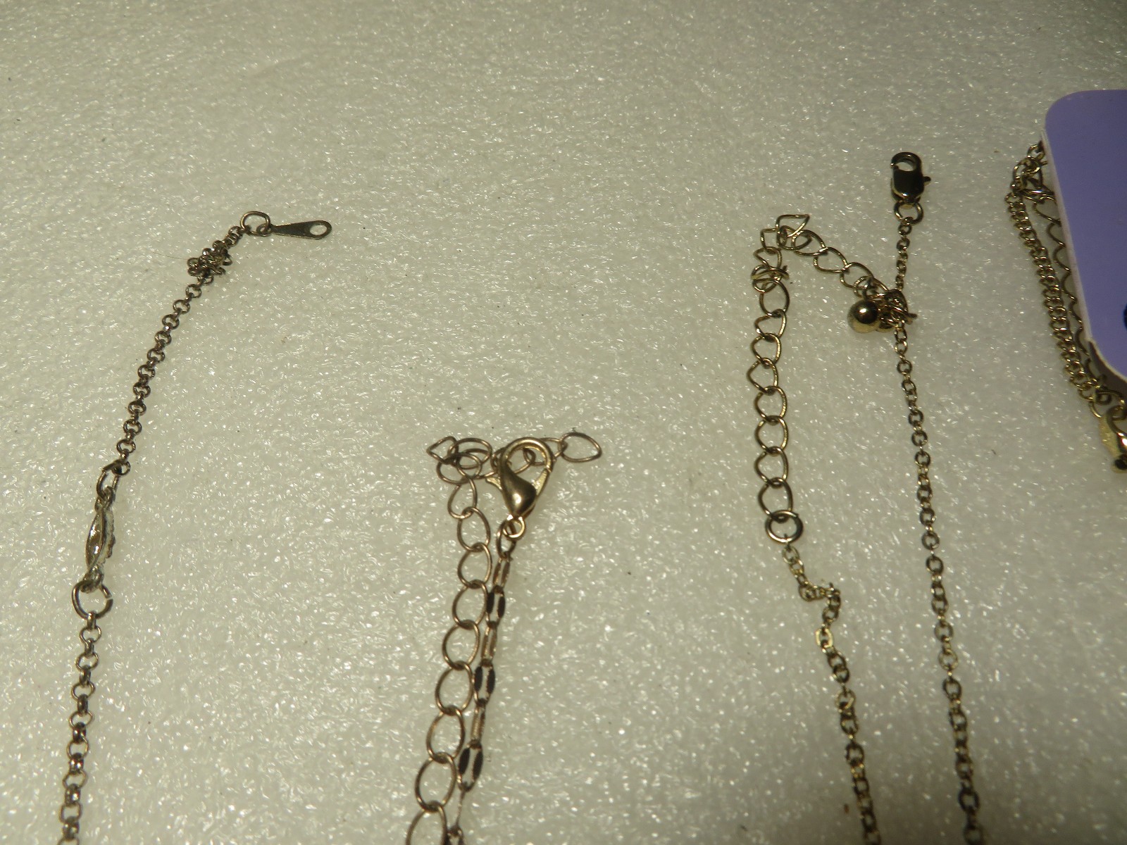 Lot of 8 Jewelry Necklaces Pendant Styles Vary Glod Tone