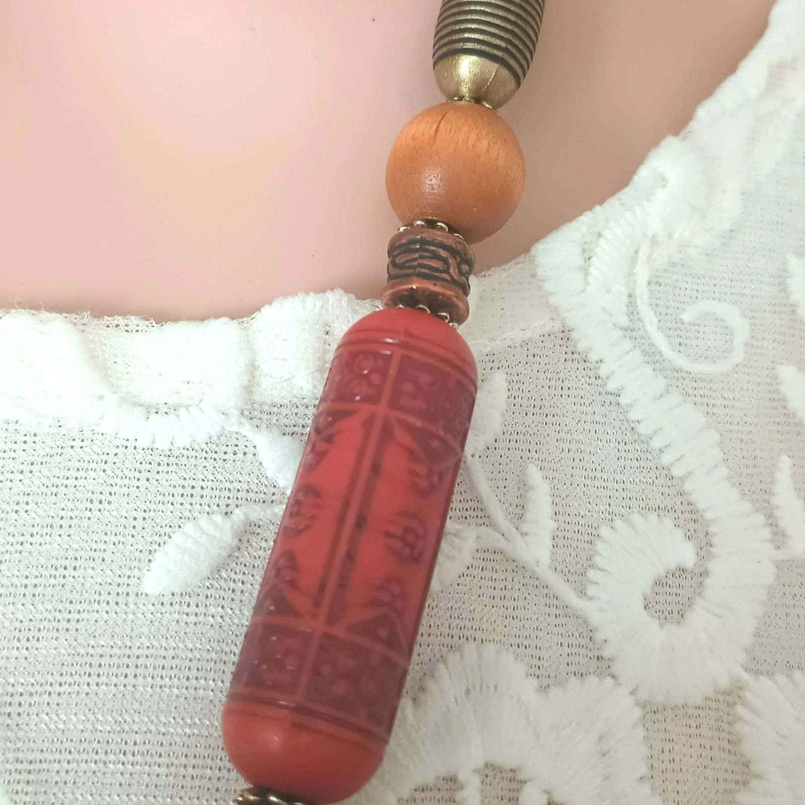 Lady Remington Vintage Necklace 26” Boho Carved Resin & Metal Jewelry
