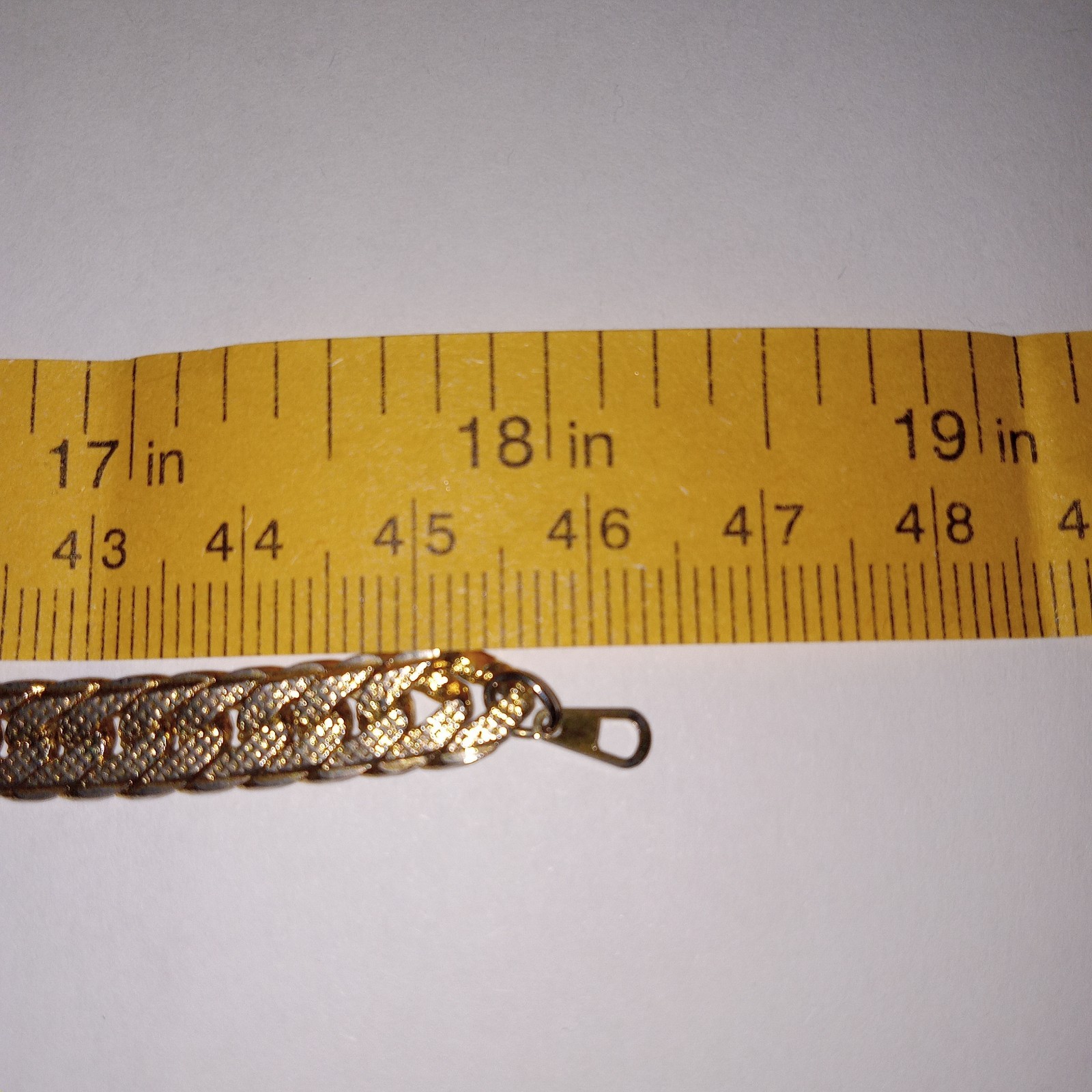 Thick Flat Curb Link Gold Tone 18 Inch Chain Necklace Preppy Basic Quiet Luxury