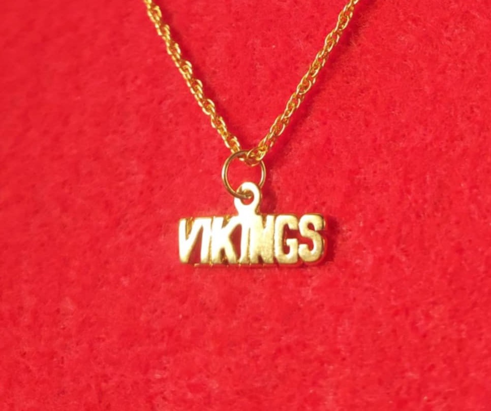 MINNESOTA VIKINGS SPORTS TEAM 14KT GOLD PLATED CHARM