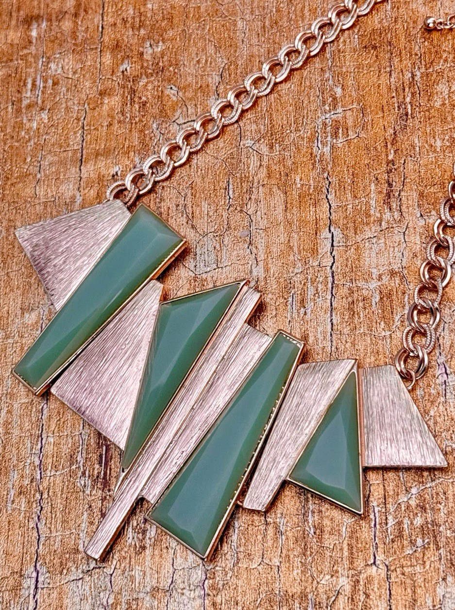 VTG French Art Deco Style Necklace Celadon Goldtone Acrylic Stone Gems Gothic