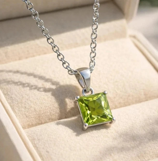 Certified 23 Ct Natural Green Peridot Princess Cut 925 Silver Pendant with Chain
