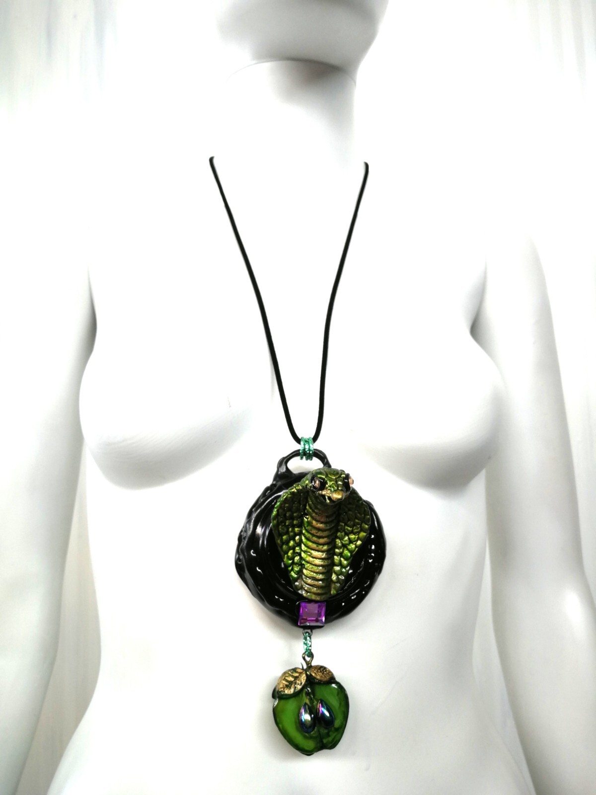 Magic Talisman Jewelry Necklace Amulet Pendant Snake Apple Paradise Luxury Jewel