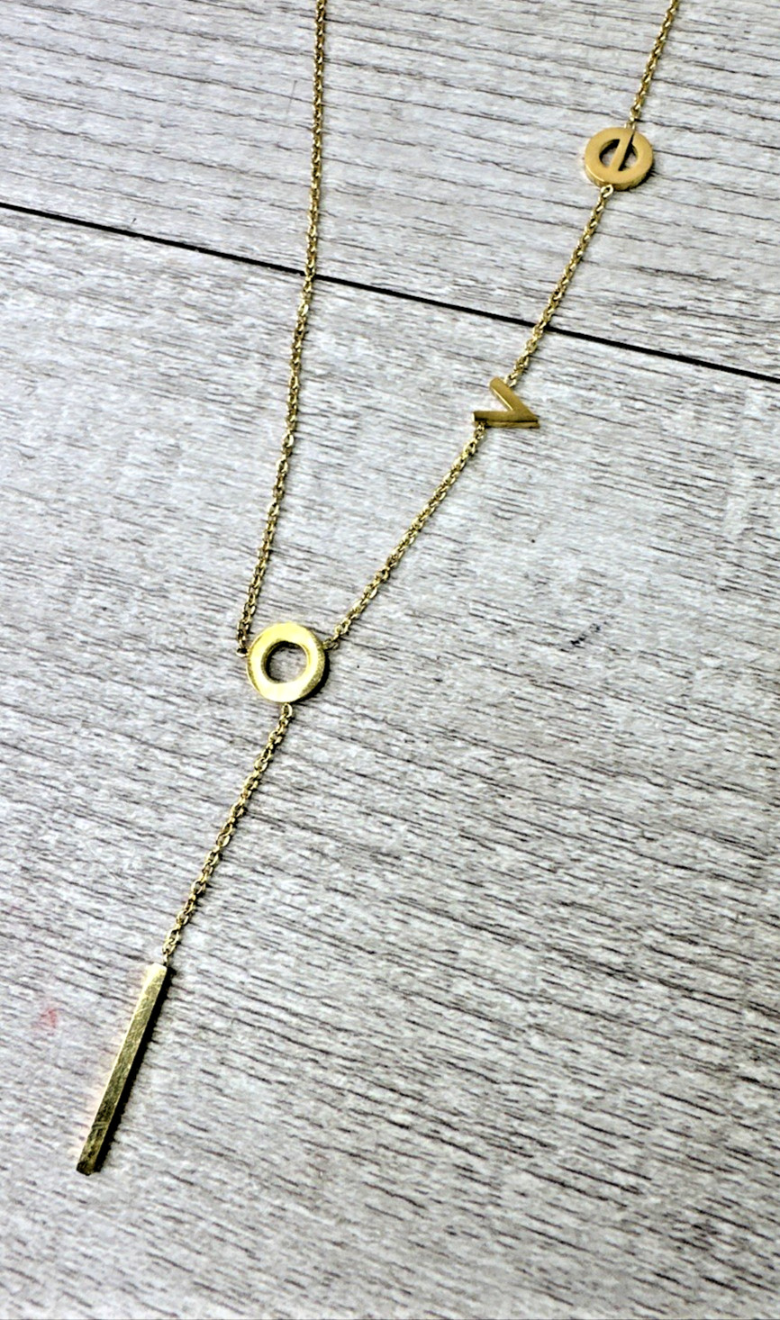 J Y 18 kpg Gold l o v e Chain Necklace 18 in.
