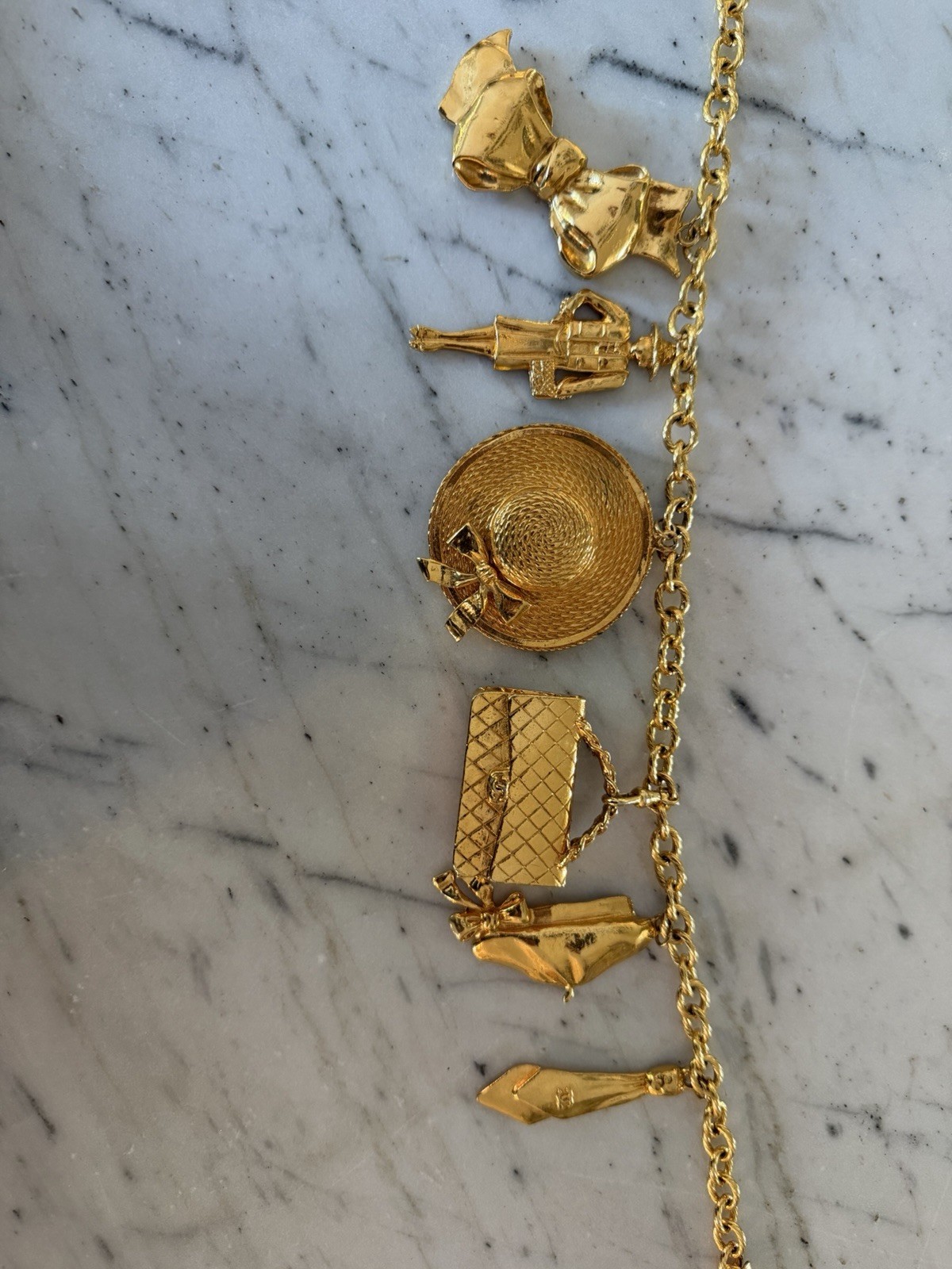 CHANEL Vintage Charm Necklace