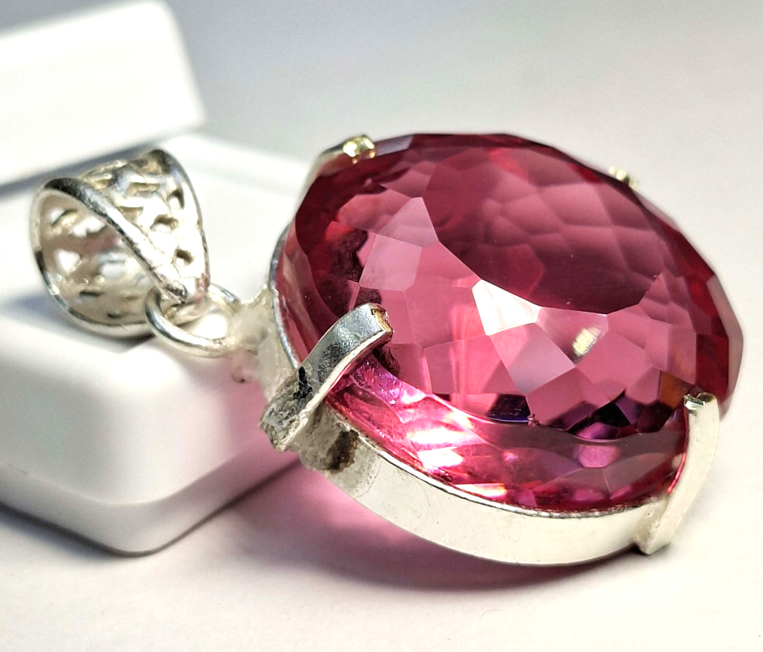 Flawless Pink Topaz Round Cut 87.90 Ct Lab-Created Gemstone EGL Certified SB918