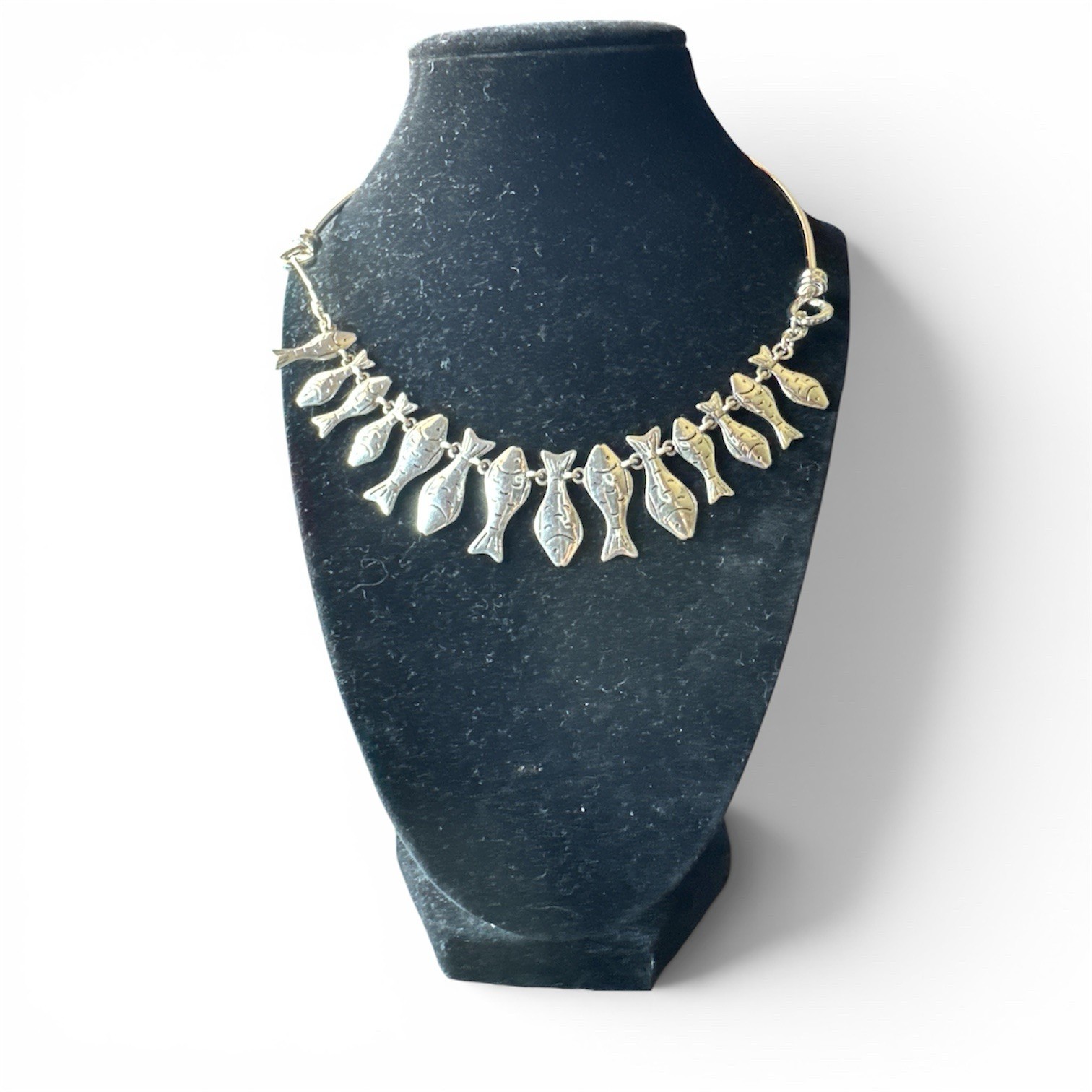 Vintage Style Silver Tone Fish School Charm Collar Necklace Coastal Nautical Fun