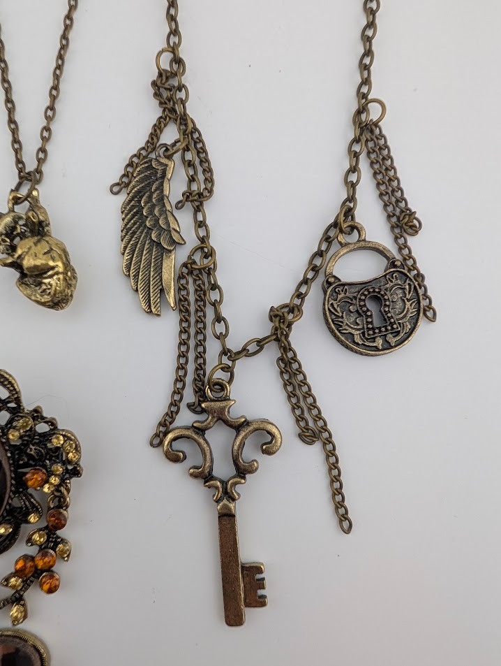 7 pc STEAMPUNK JEWELRY LOT necklaces skeleton key ring brooch copper bronze B1