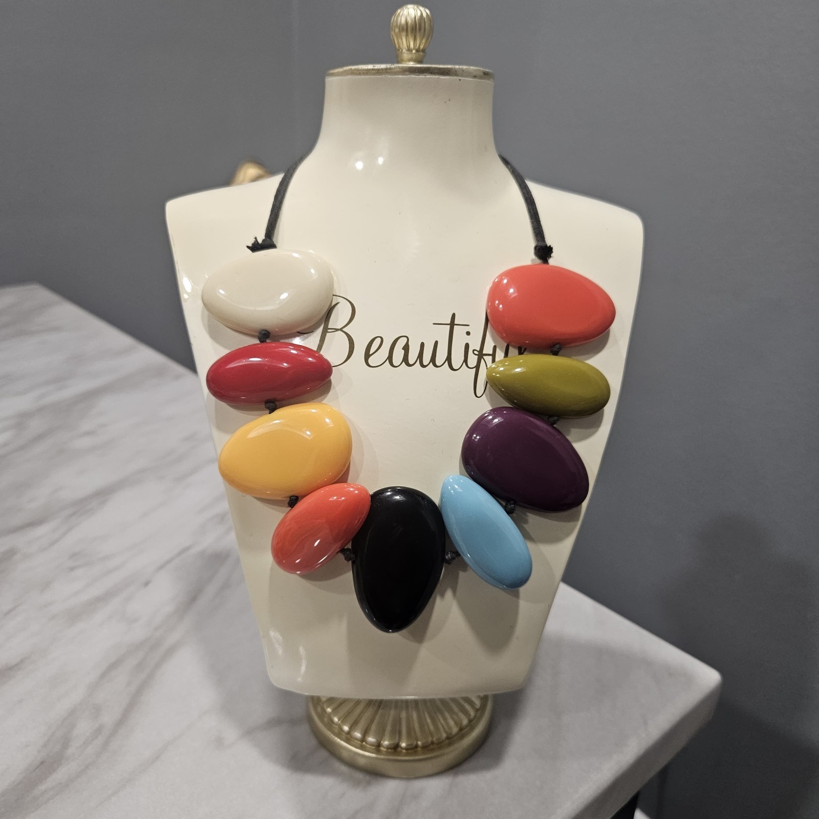 Chunky JACKIE BRAZIL Colorful Bakelite Flat River Rock Statement Necklace 18″