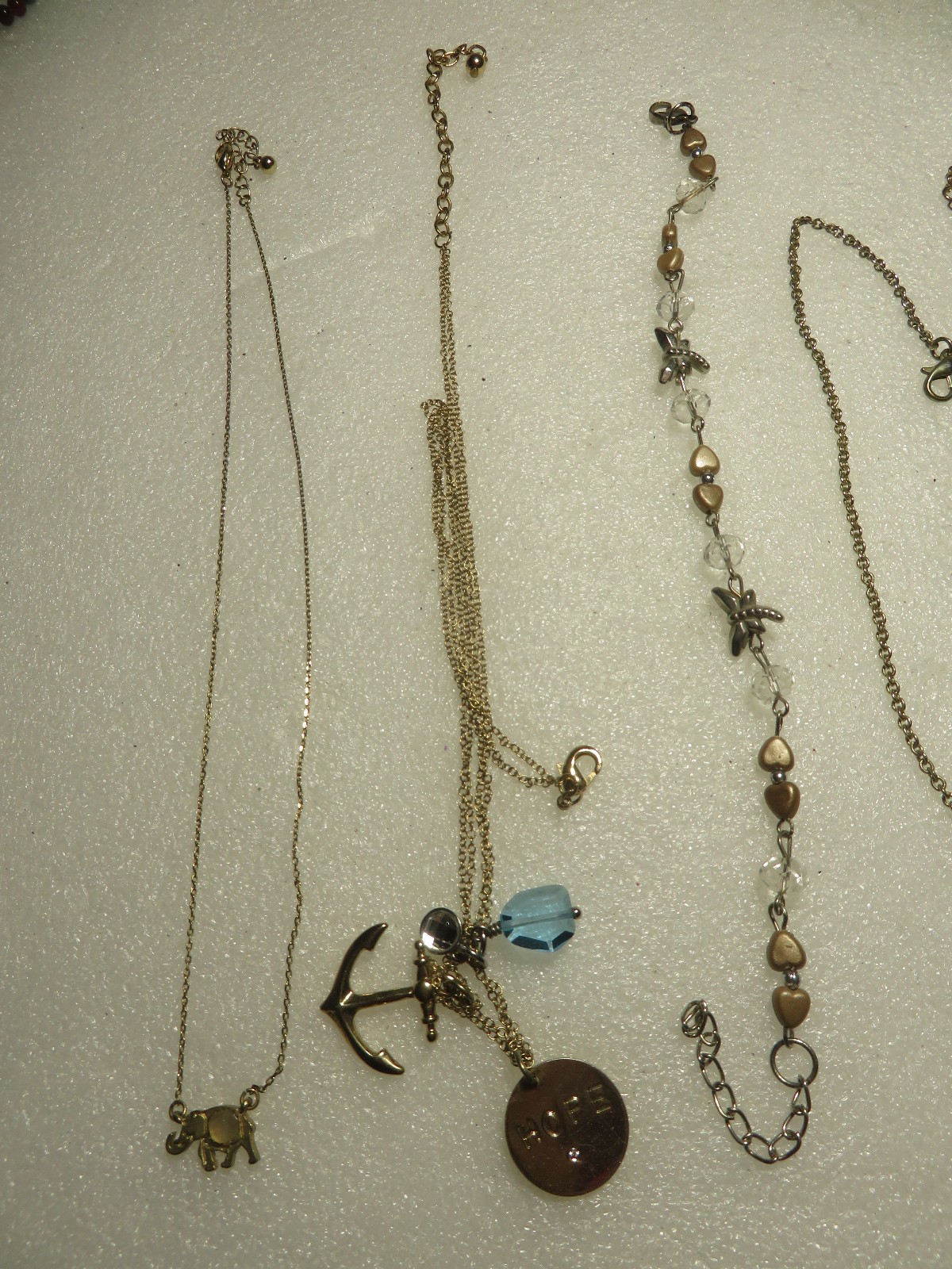 Lot of 8 Jewelry Necklaces Pendant Styles Vary Glod Tone