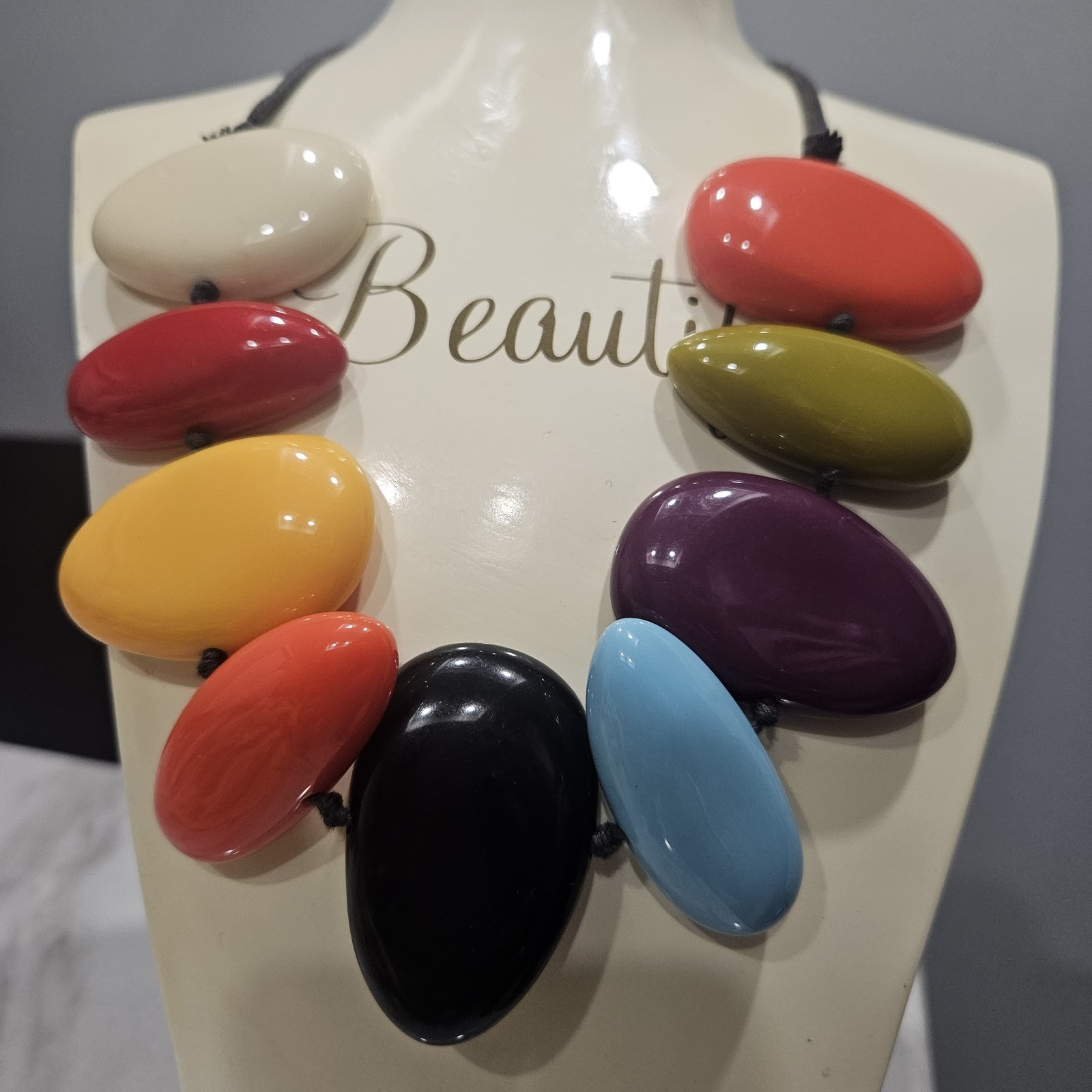 Chunky JACKIE BRAZIL Colorful Bakelite Flat River Rock Statement Necklace 18″