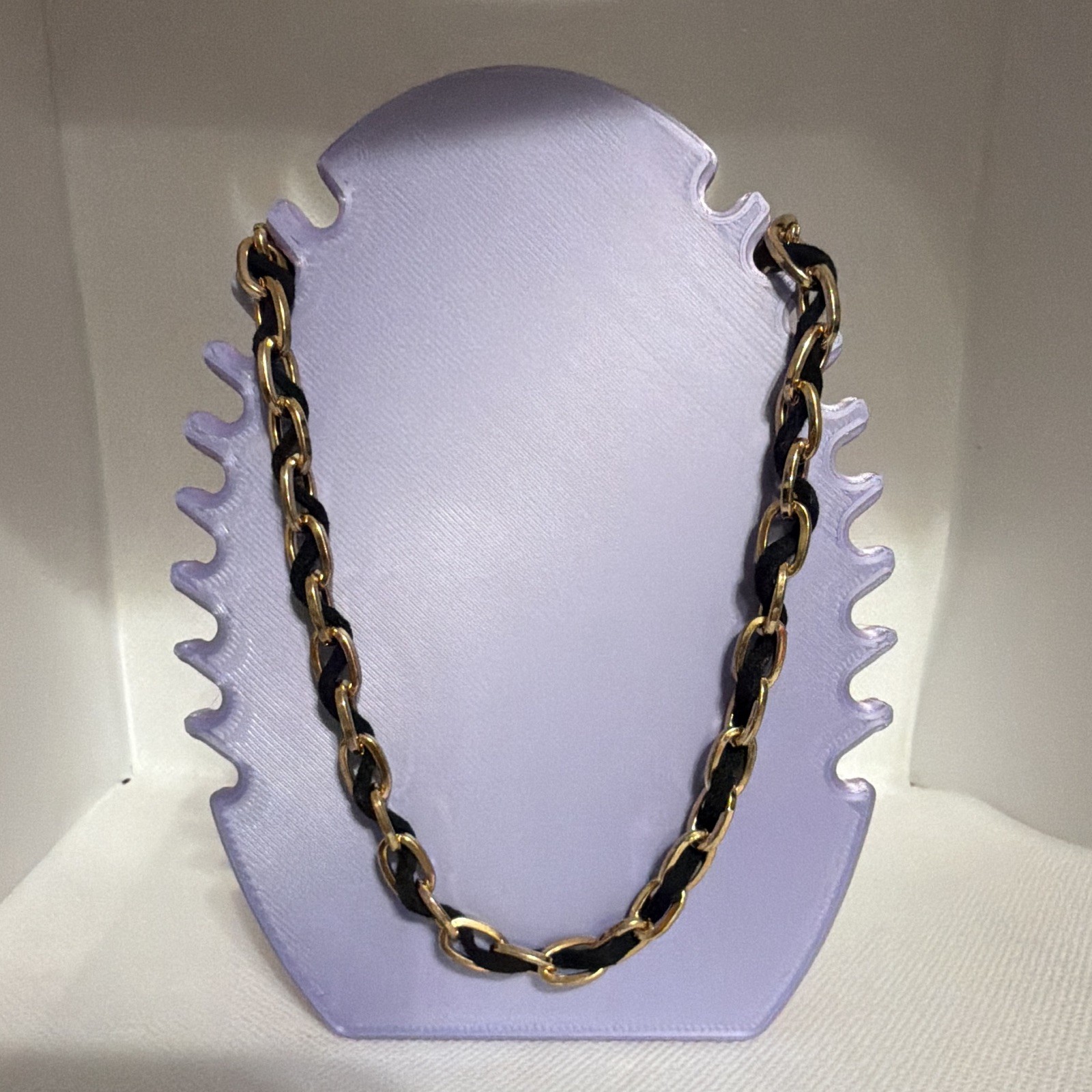 Gold & Black Tone Oval Link Chain Necklace, No Stone, Chain Style Jewelry