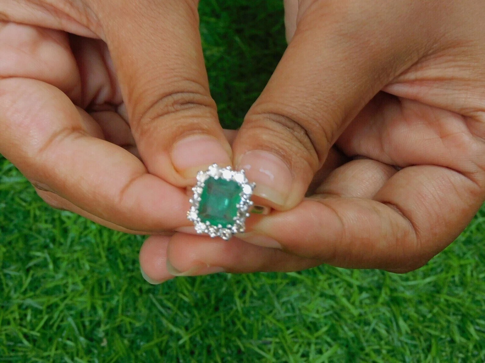 4.55 Ct Natural Emerald & Diamond Engagement Ring 14K Solid White Gold Size 6.5