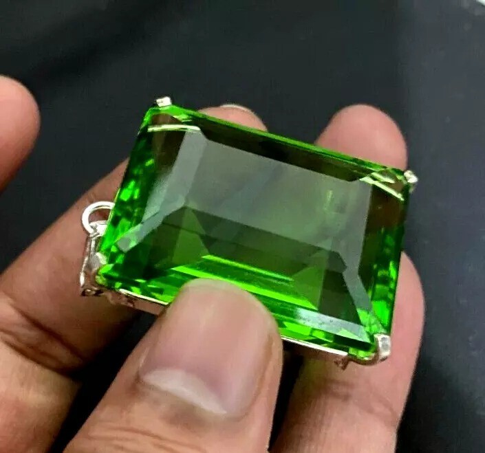 101 Ct+ Certified Natural Green Topaz 925 Solid Silver Pendant Loose Gemstone