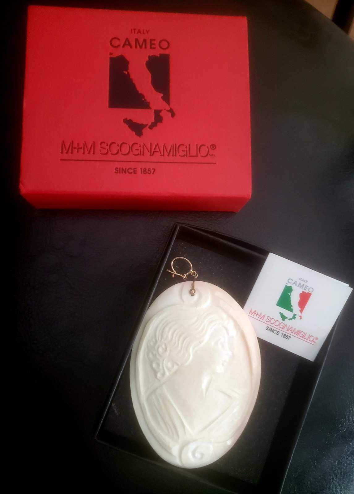 M&M Scognamiglio Hand-Carved Conch Shell Cameo Pendant