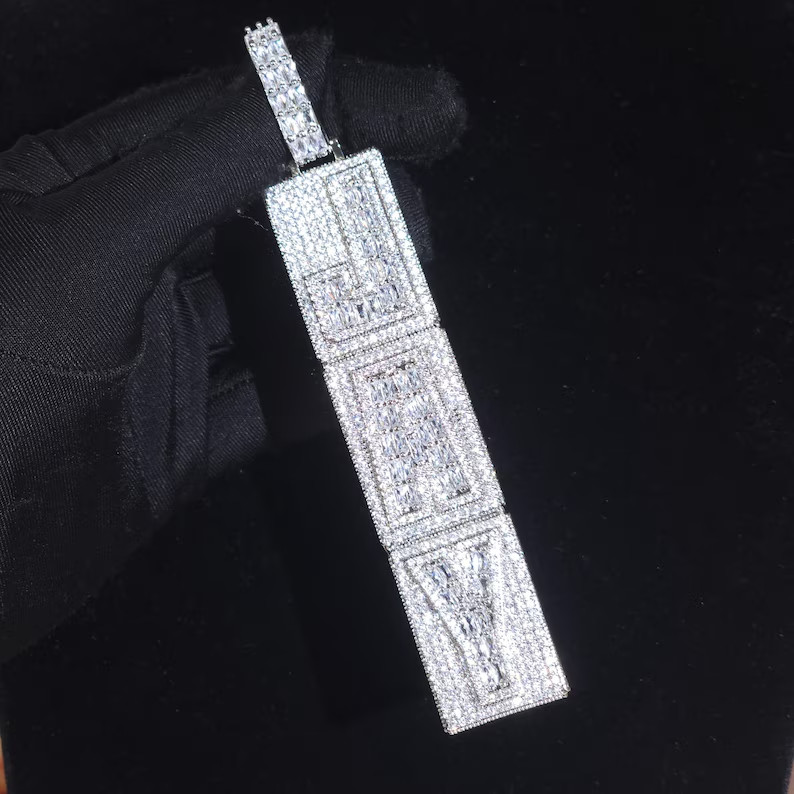 14K White Gold Plated Personalize Vertical Letter Pendant 6 Ct Simulated Diamond