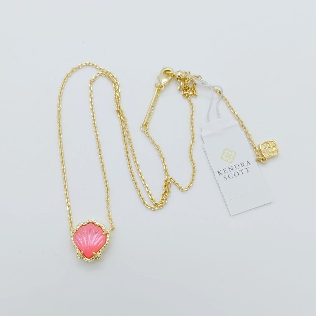 New Kendra Scott Brynne Gold Short Pendant Necklace In Pink Blush Shell