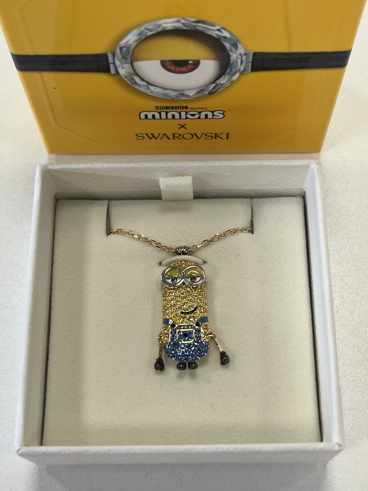 Swarovski Minions Kevin pendant, Pavé, Multicolored, Gold-tone plated 5743384