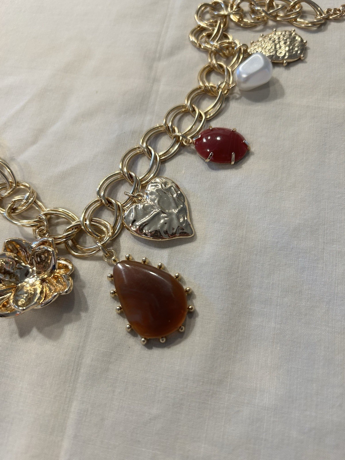 Time and Tru Gold Tone Oval Link Chain Charm Necklace w/ Mixed Charms
