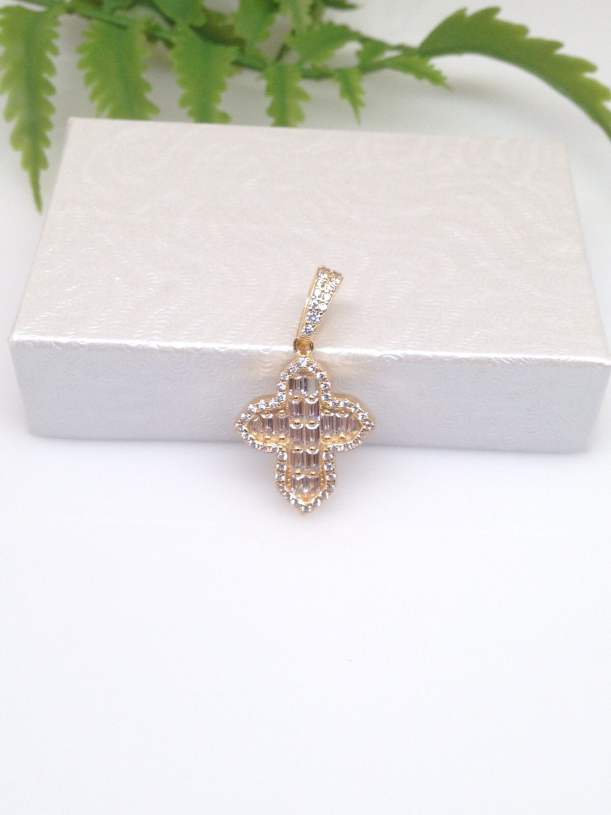 925 Sterling Silver Clover Cross Baguette CZ Gold Pendant Women 17mm0.67″/28mm