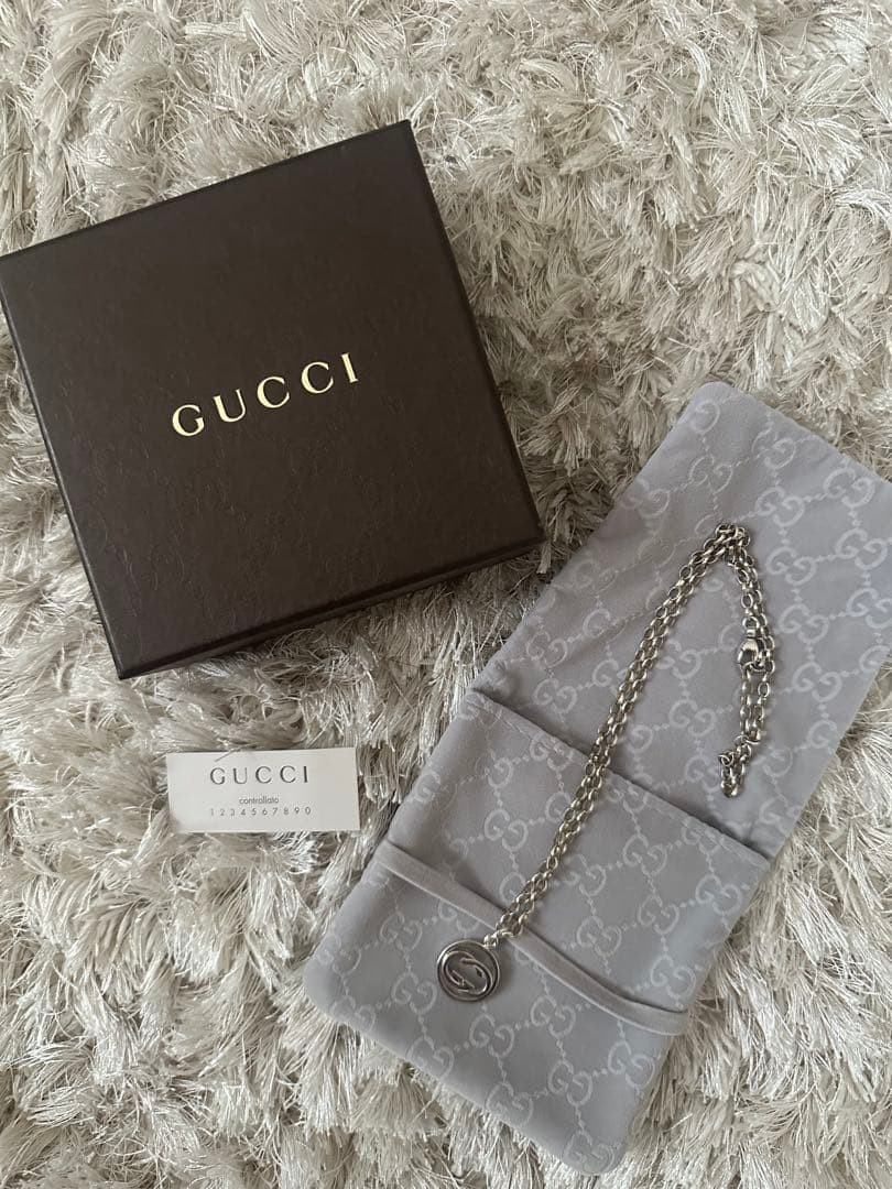 Excellent GUCCI Silver Logo Pendant Necklace