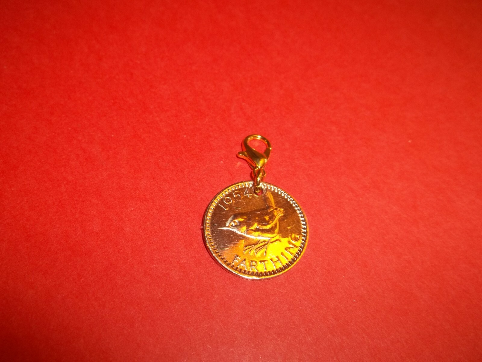 FARTHING COIN – WREN – HIGHLY POLISHED PENDANT / CHARM – 1939 to 1955