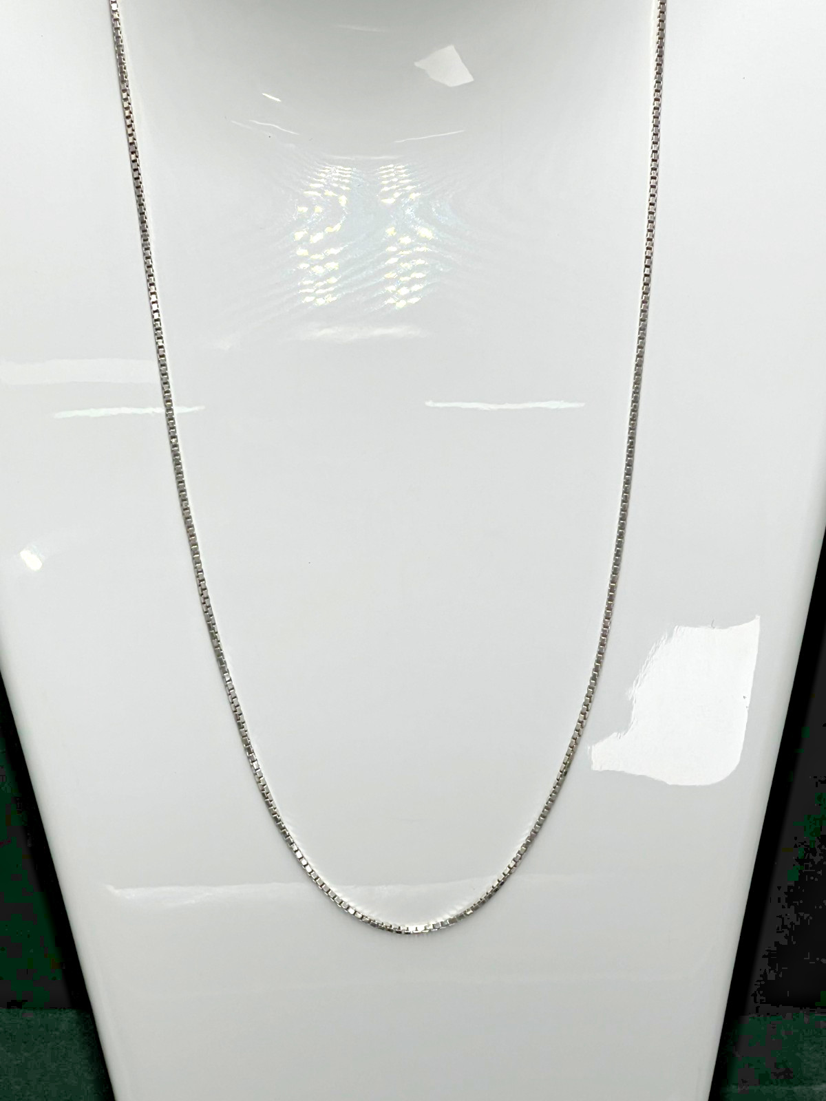 Sterling Silver Venetian Box Chain Necklace – 46cm – 3.25g – Stamped 925